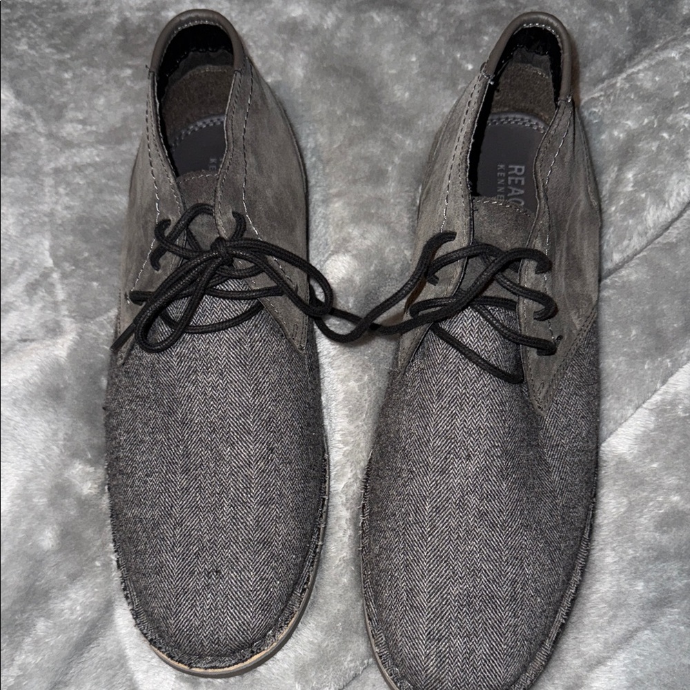 Kenneth Cole Two-Tone Gray Chukka Boots
